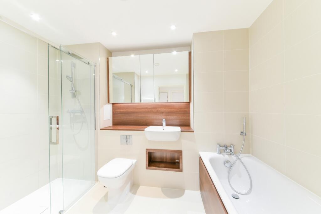 Nyland Court, Greenl