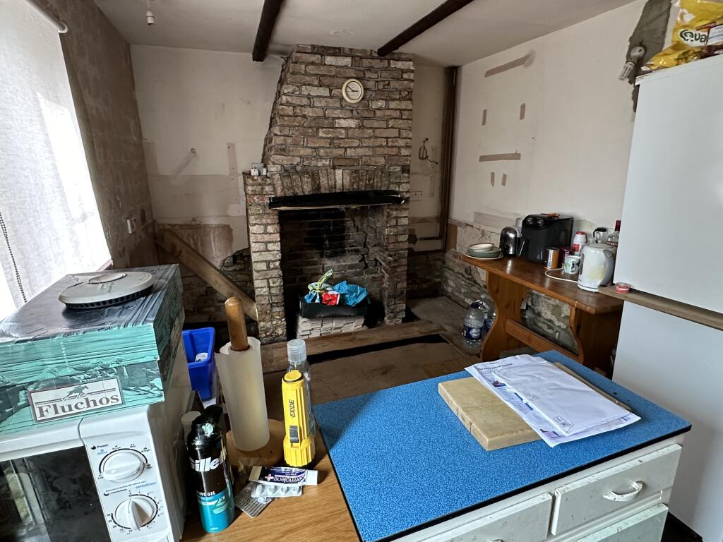 Kitchen.JPG
