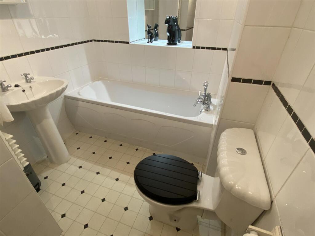 Family bathroom