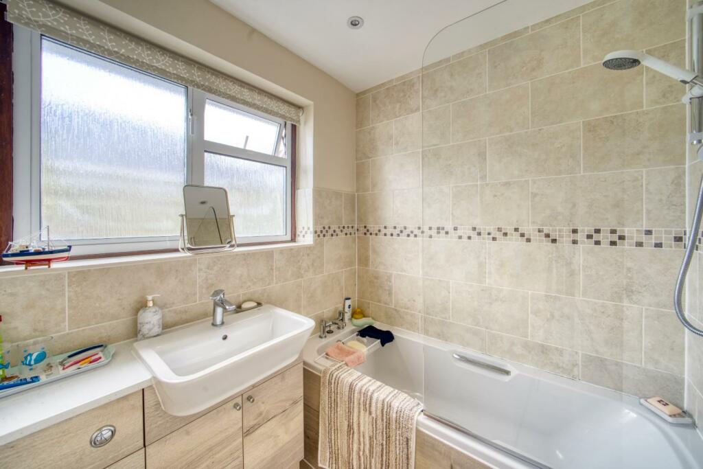 5 Bathroom - Mark Templer 20 Stowey Park RD - Real
