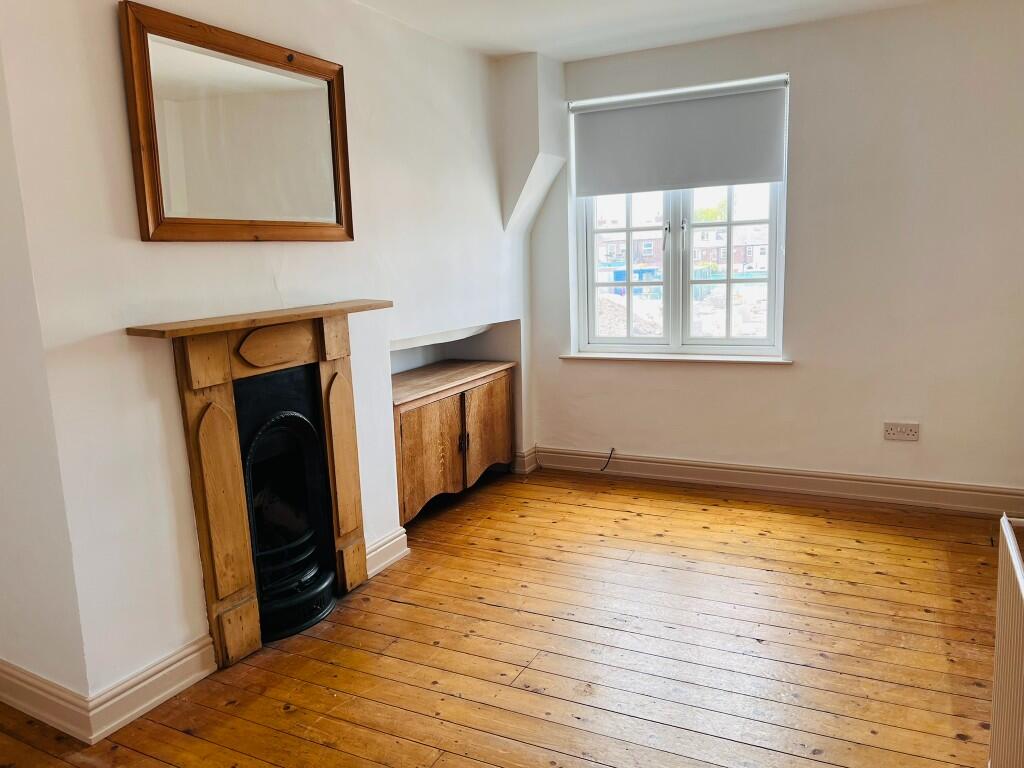 1st Floor Bed/Recep