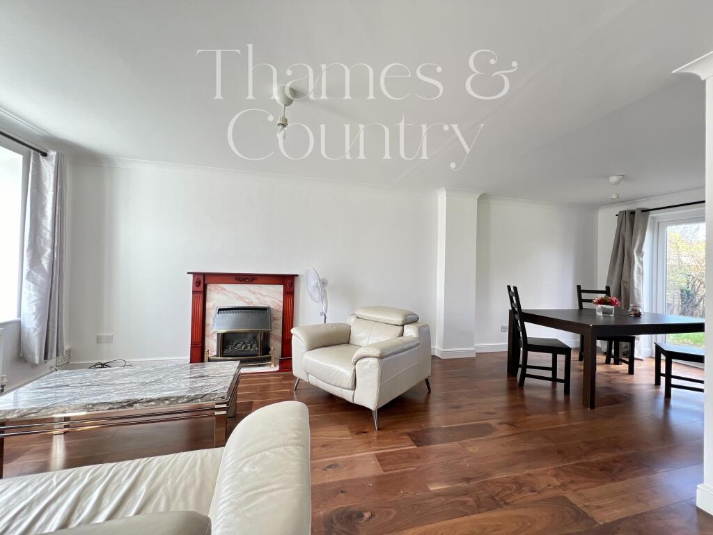 Living dining, open plan