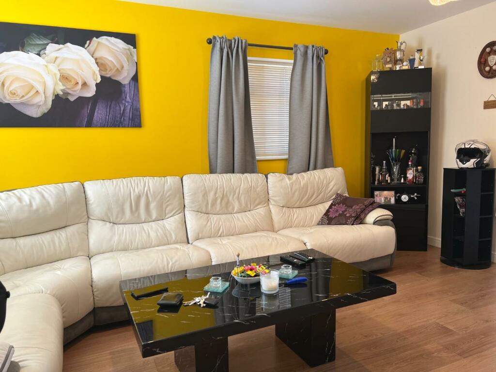 lounge1.JPG