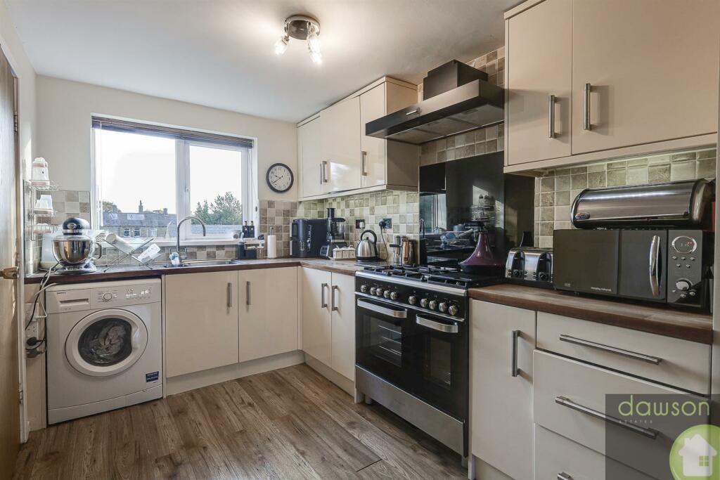 Lounge/Kitchen