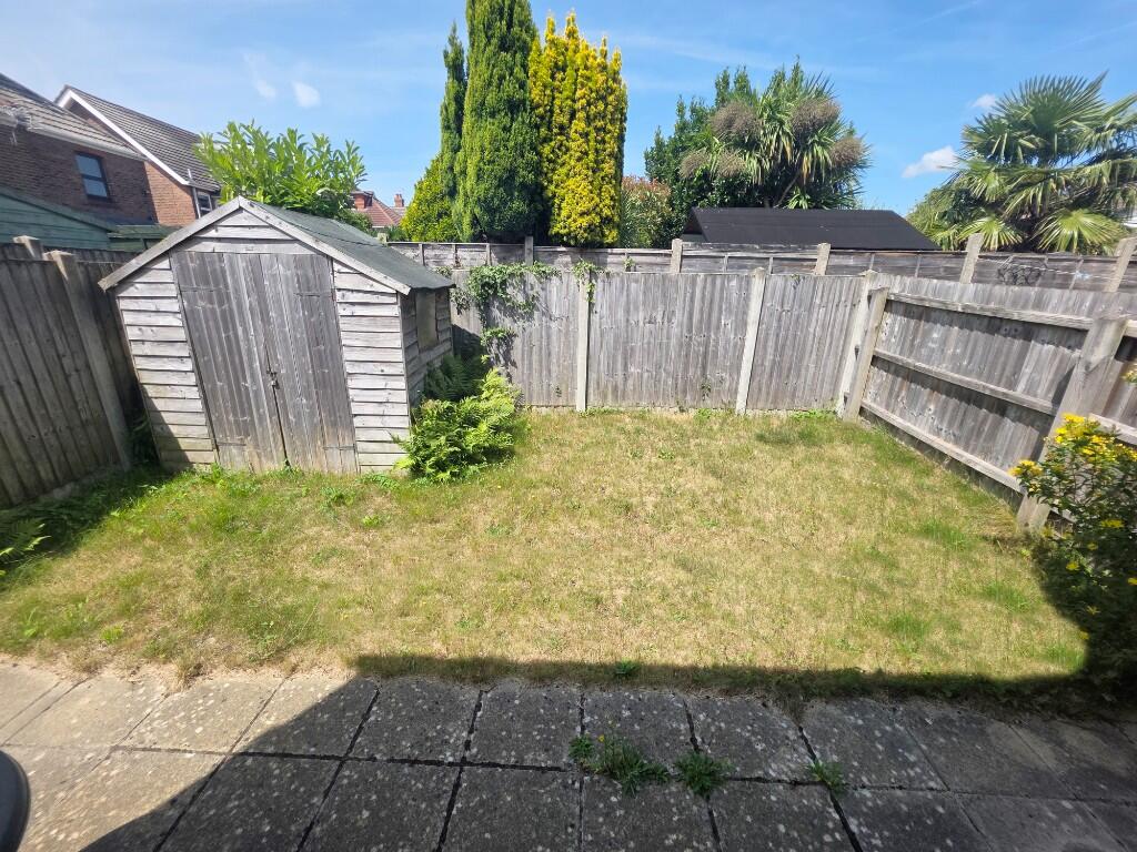 Westerly Facing Gdn