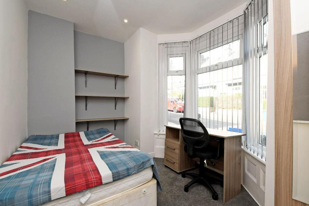 Bedroom 1.jpeg