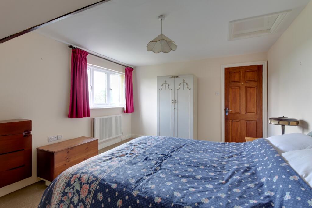 double room with countryside views from the front 