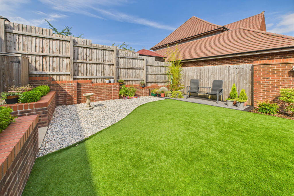 Rear Garden Aspect