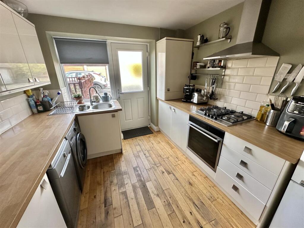 Bramleys - Savile Court - Mirfield (12).jpg