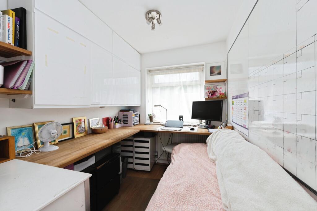 Bedroom 3/Home Office