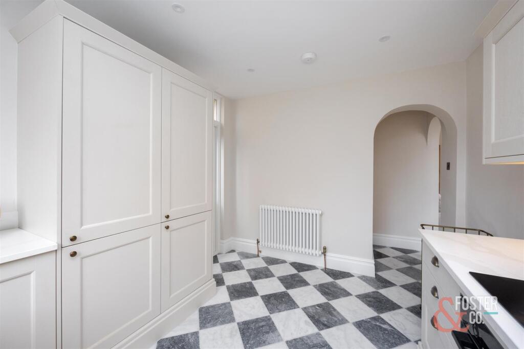 Lawrence Road, 19, Garden Flat-015.jpg