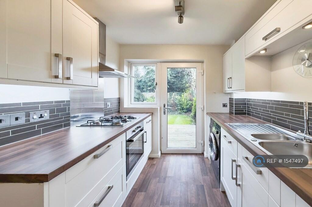 Kitchen 1