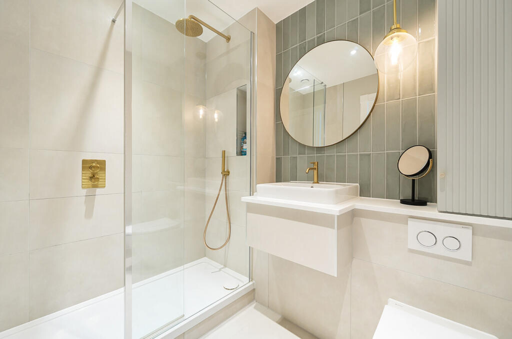 1335595-24-689349...