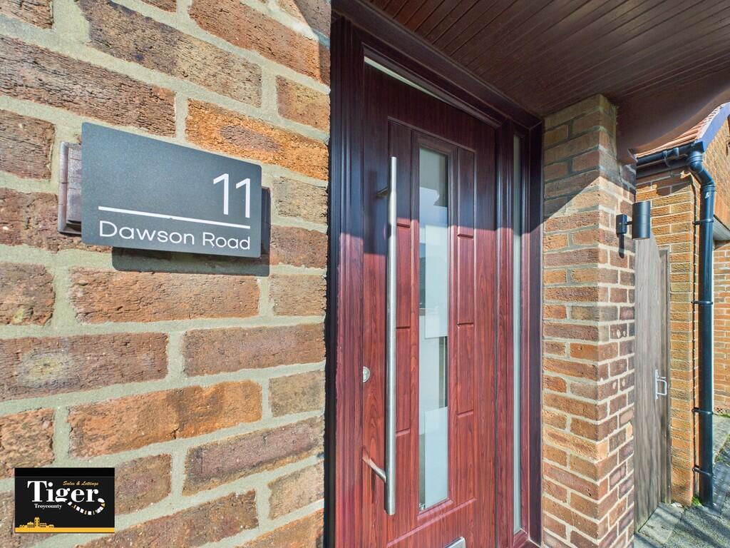 CAM02176G0-PR0505...