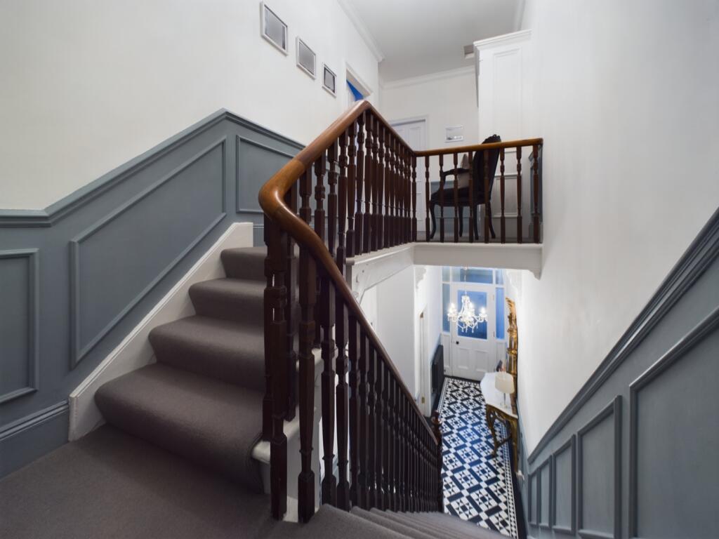 CAM02195G0-PR0064-STILL033new