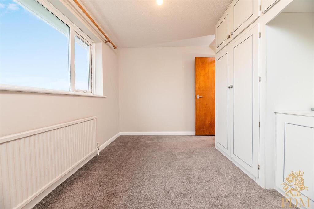 93 Latimer Drive, Bramcote (18 of 23).jpg