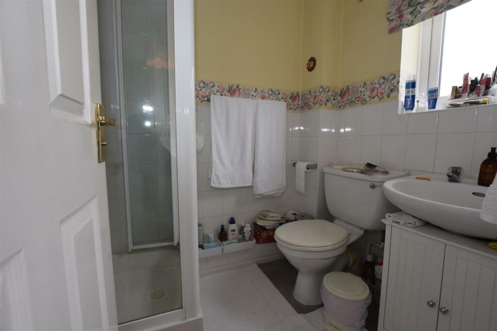 63 Thomas Road, Whitwick