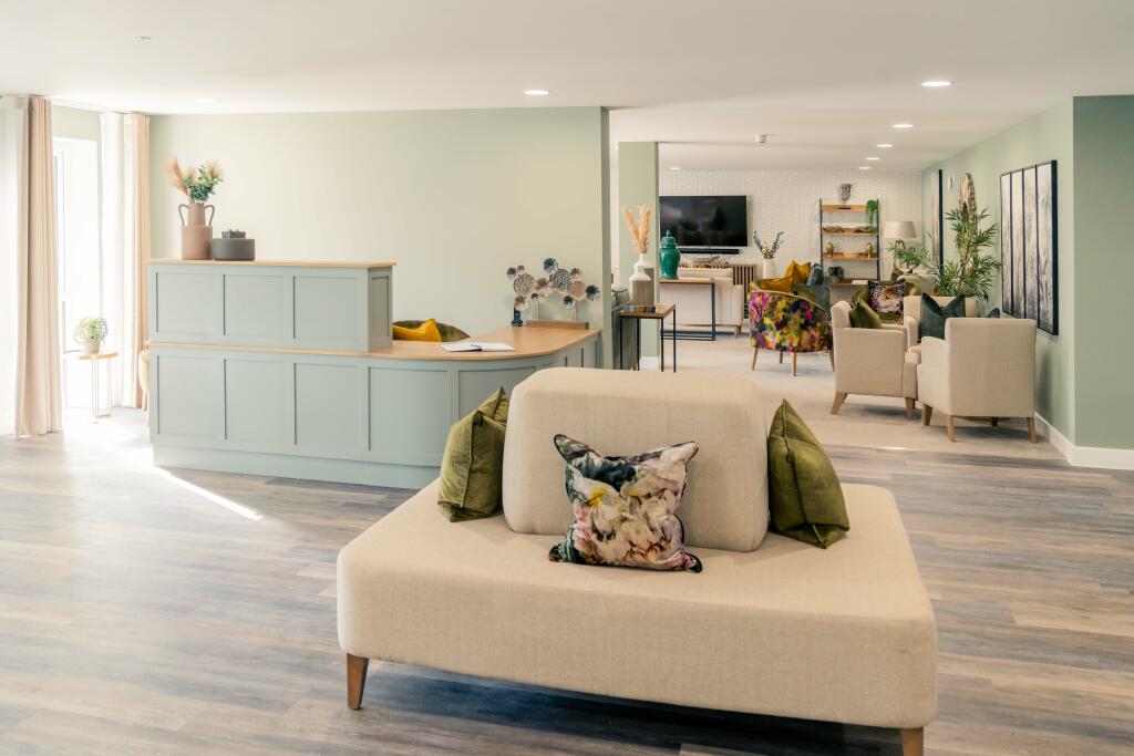 Stowe Place, Lichfield - Entrance Lobby  