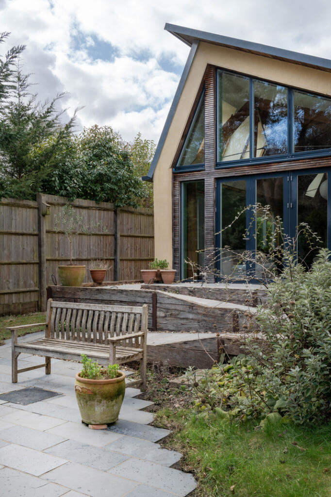 269134 - Whinwhistle Road, East Wellow SO51 6BH...