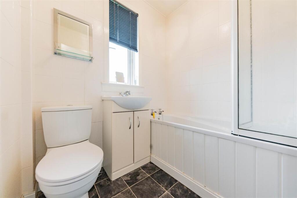 34 Balerno Street Dundee-9.JPG