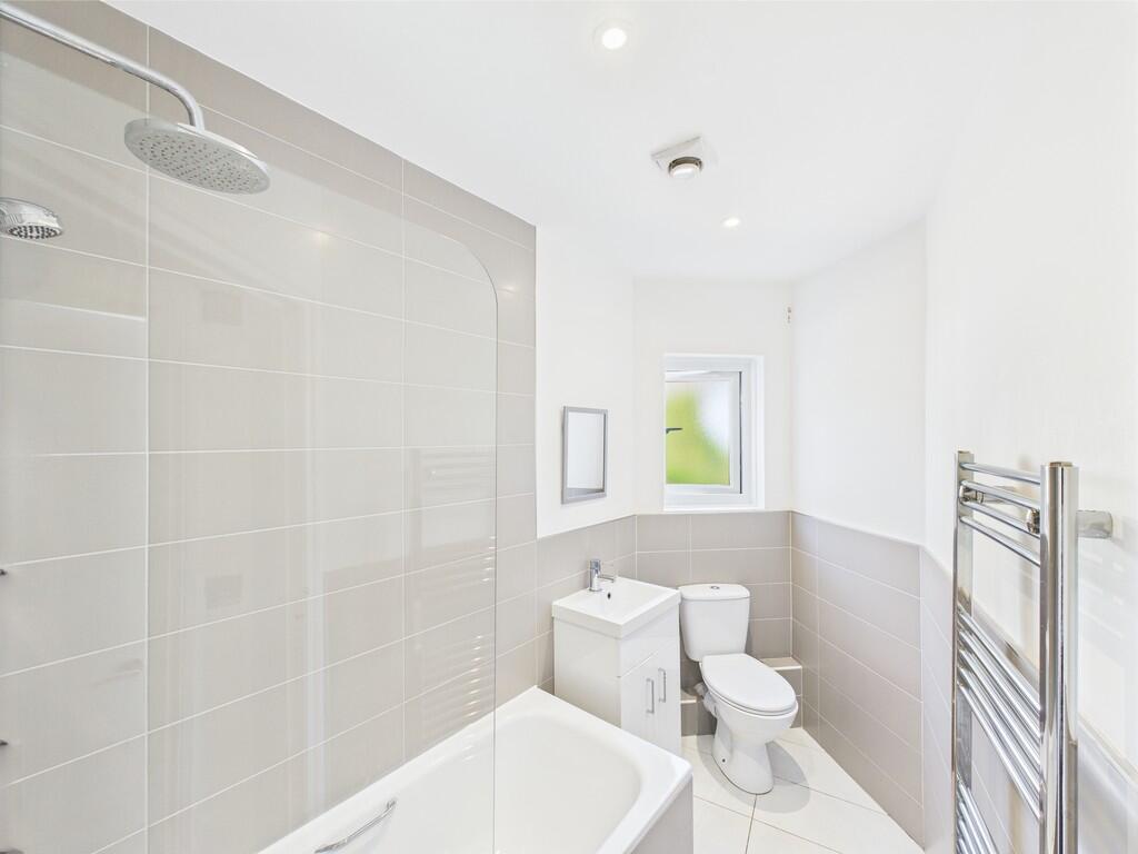 CAM03987G0-PR0101...