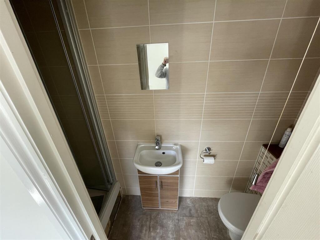 En-suite shower Room