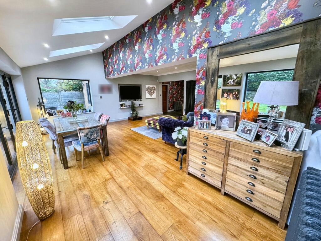 Diner / Family Room