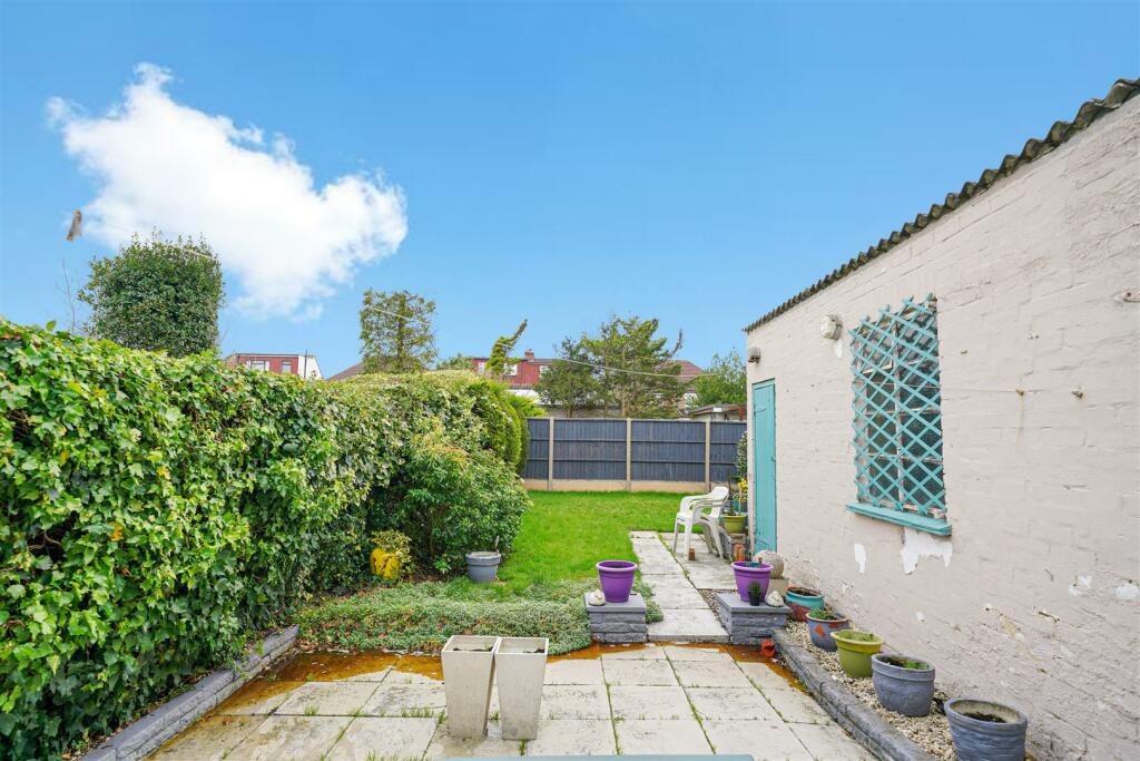 53 Carlton Avenue West - TiMphFyN3jaeKaFgfbAY.jpg