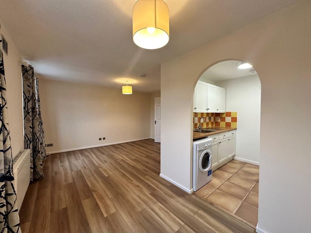 LOUNGE NEW