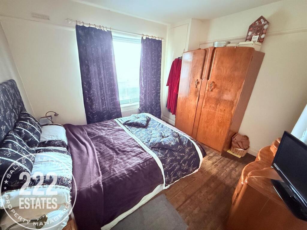 PHOTO-2025-11-28-17-21-44 (9).jpg