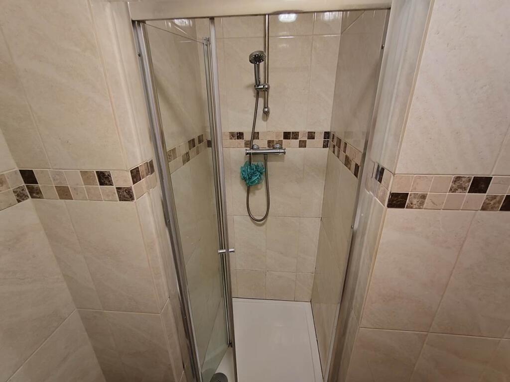 Ground floor bathroo