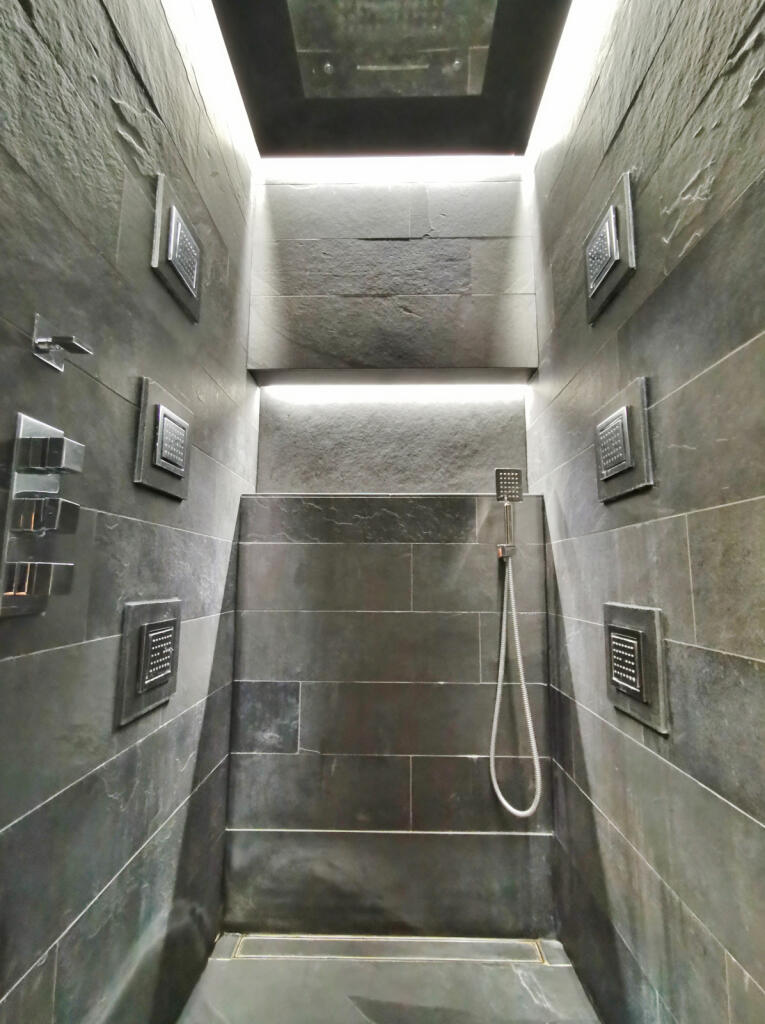 En-Suite Shower