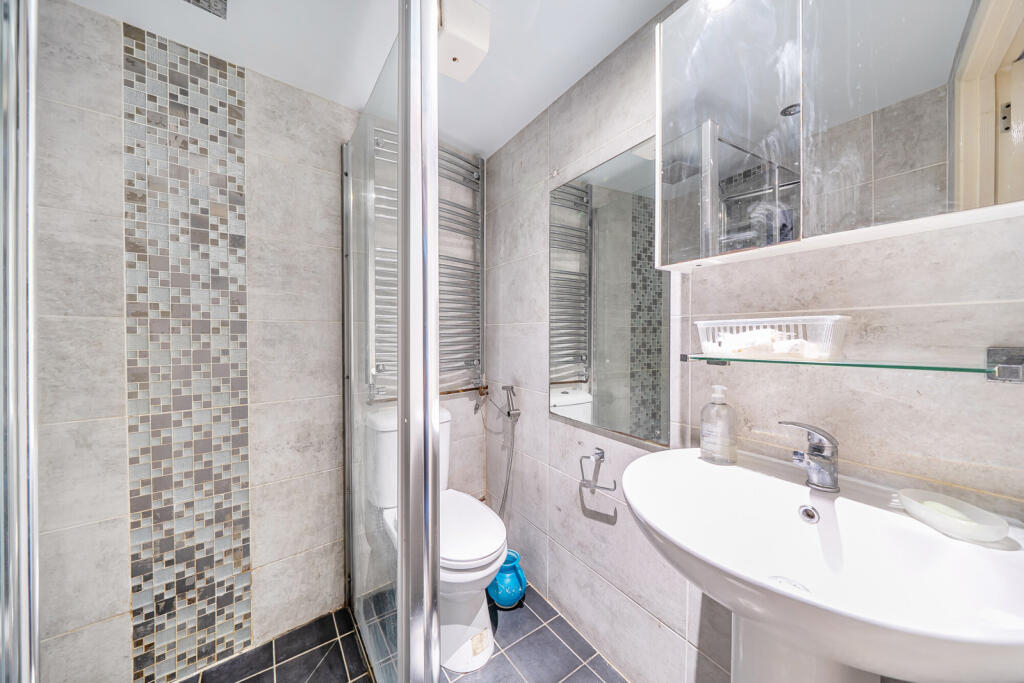 1394867-4-695be67...