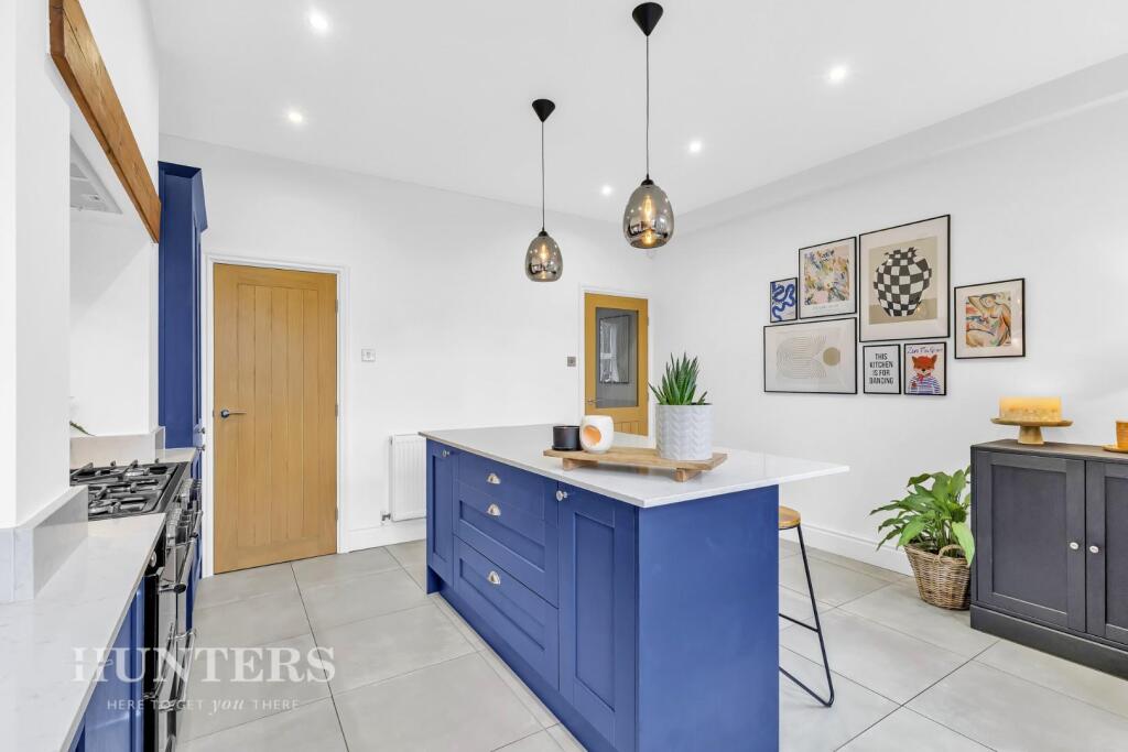 Dining kitchen