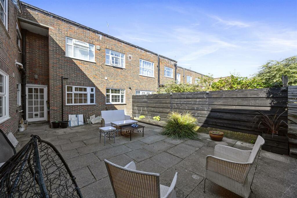 The Upper Drive 65, flat 4-019.JPG