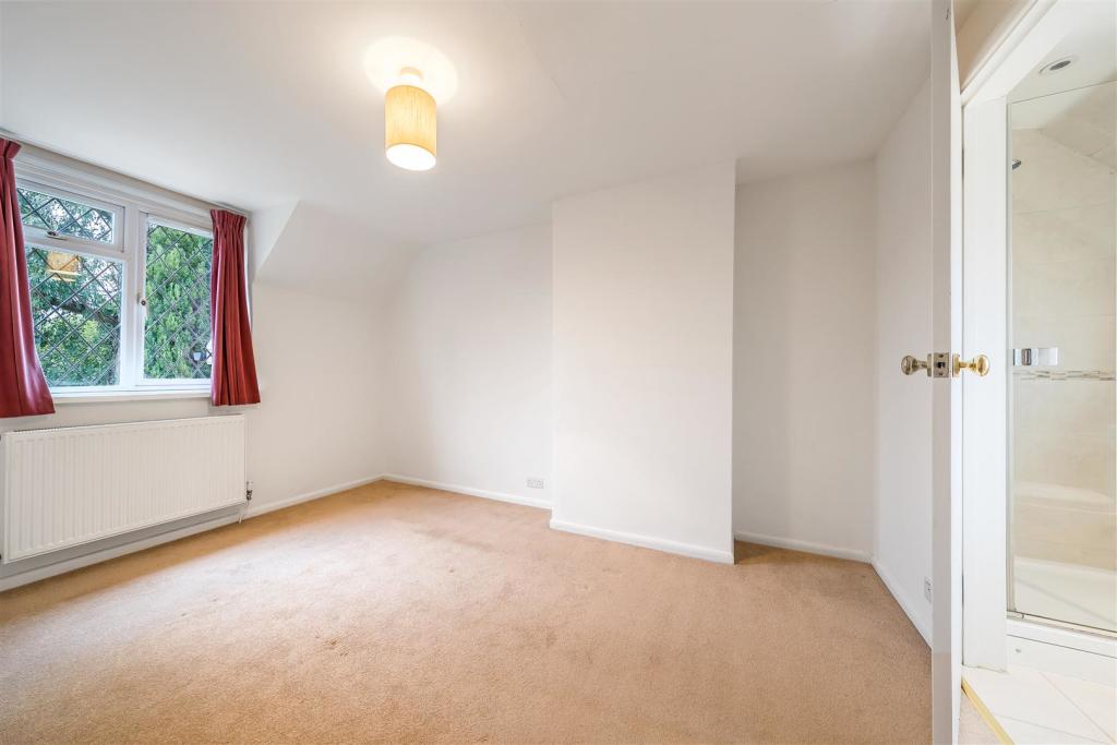 10 Critchmere Vale - Main Bedroom.jpg