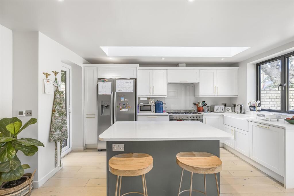 10_Normanby_Close-5.jpg