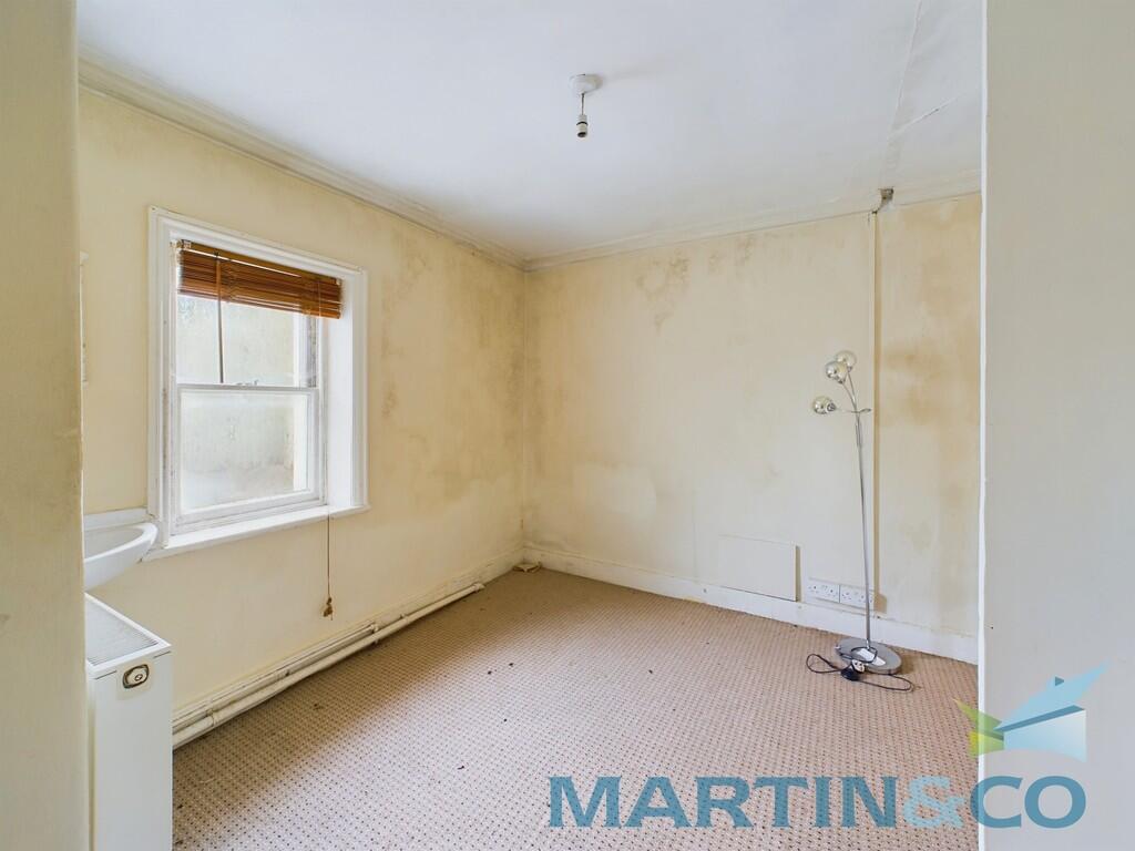 CAM01870G0-PR0155...