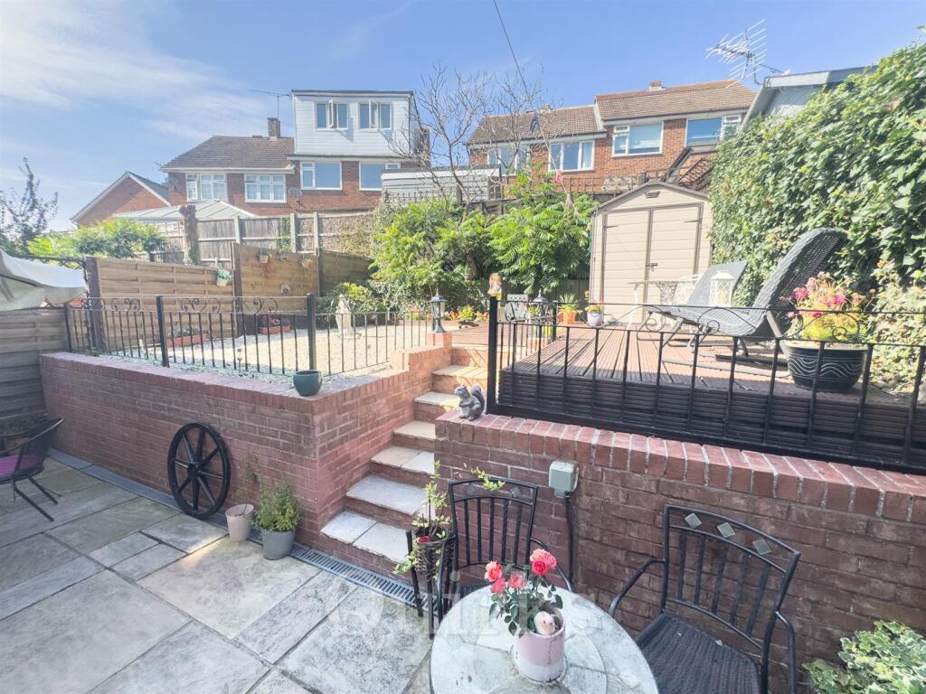 Garden 4.jpg