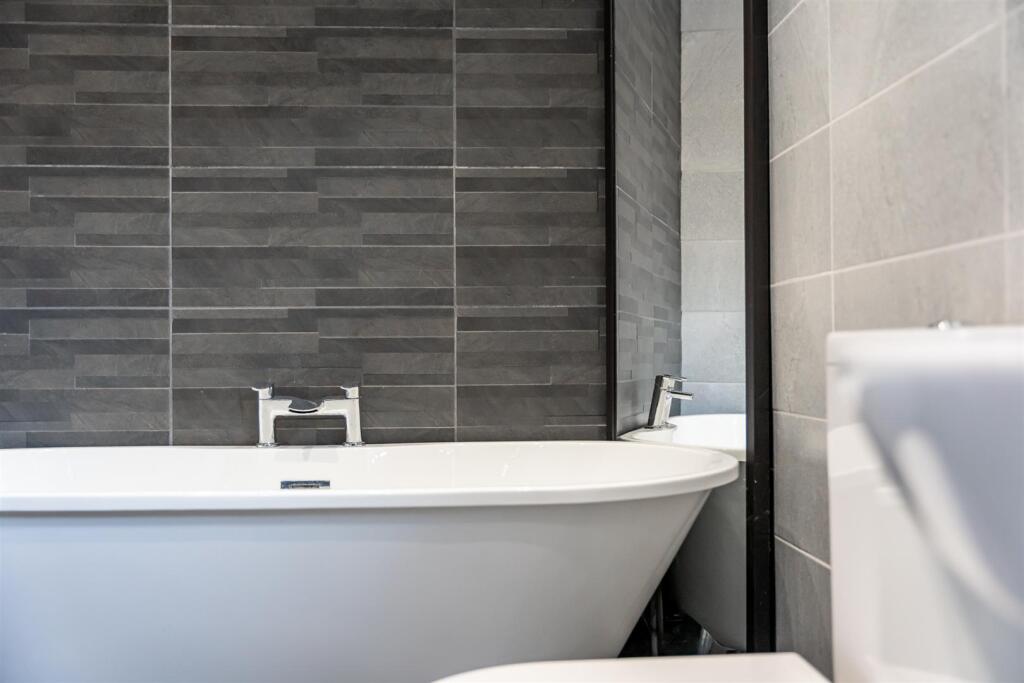 Modern Bathroom