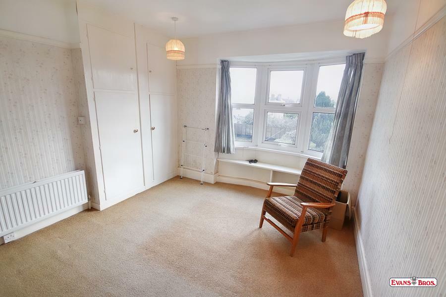REAR DOUBLE BEDROOM 2