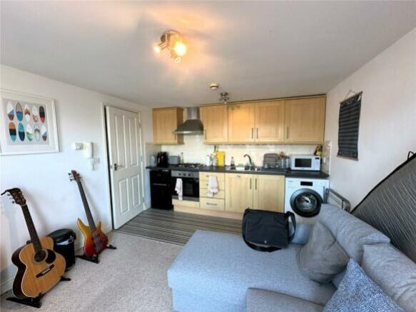 70262_FAP230049_L_IMG_02_0000_max_656x437