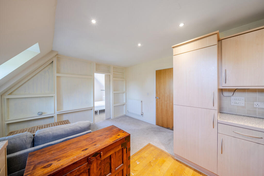 1359678-8-68d50f3...