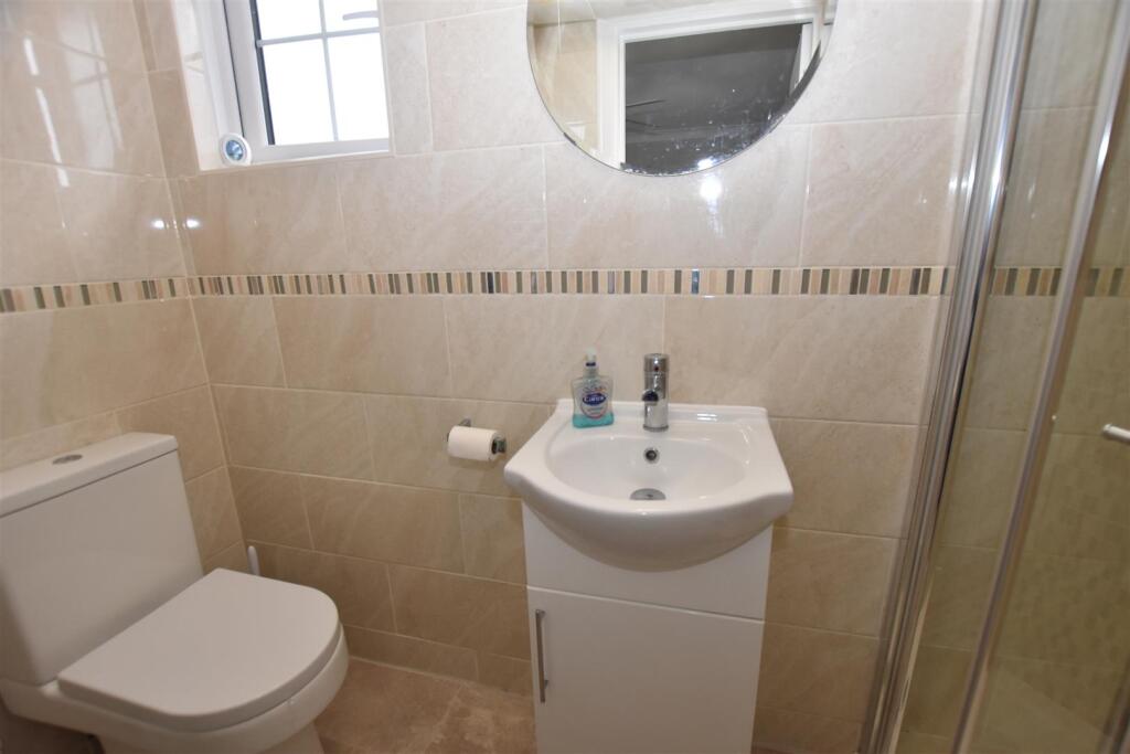 en suite shower room