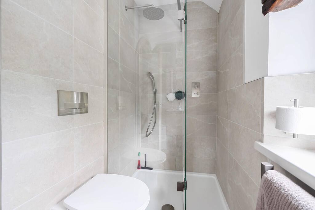 Ensuite Shower Ro...