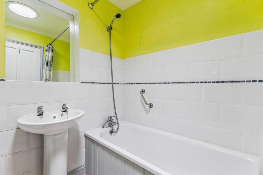 98137_Lanterns Homington Road Coombe Bissett(28).j