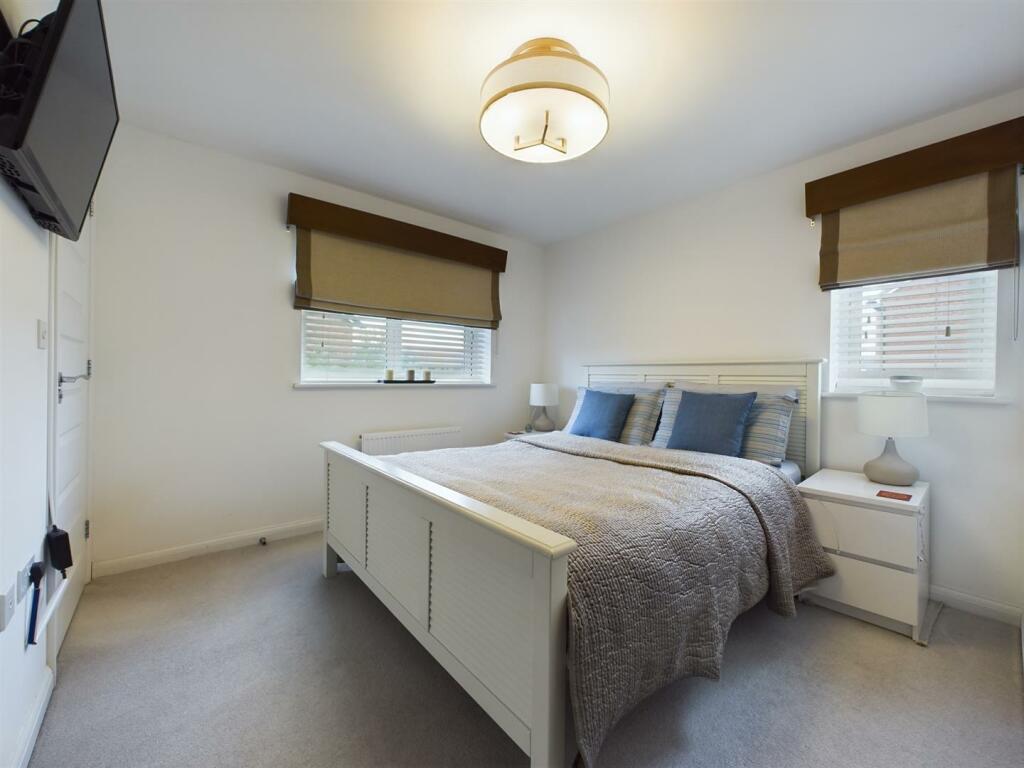 CAM02319G0-PR0118-ST