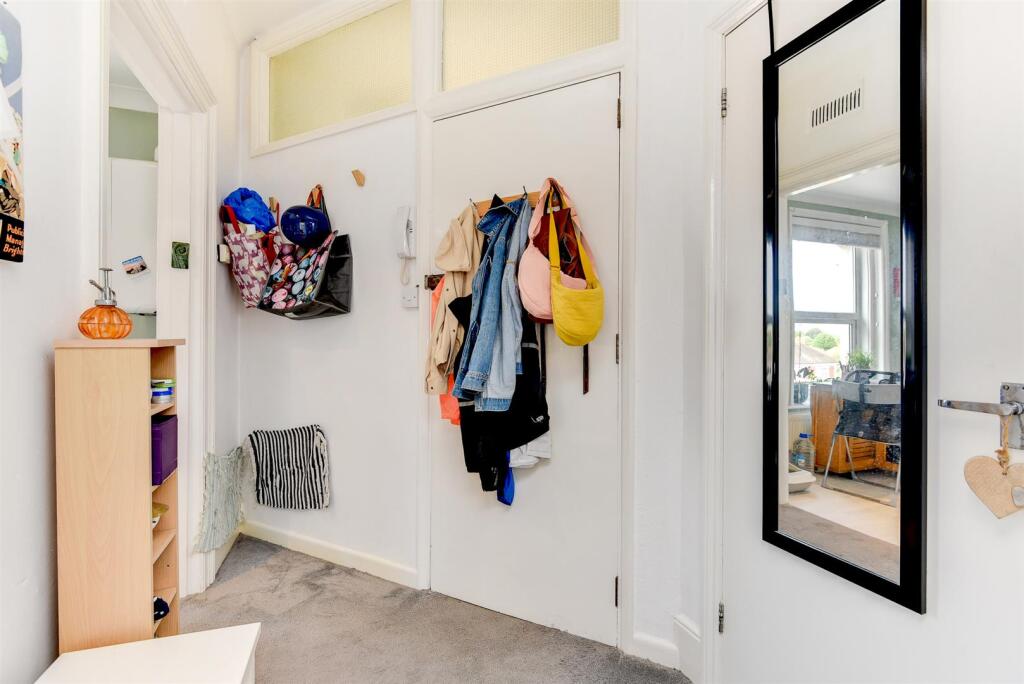 17Broadwater-6.jpg