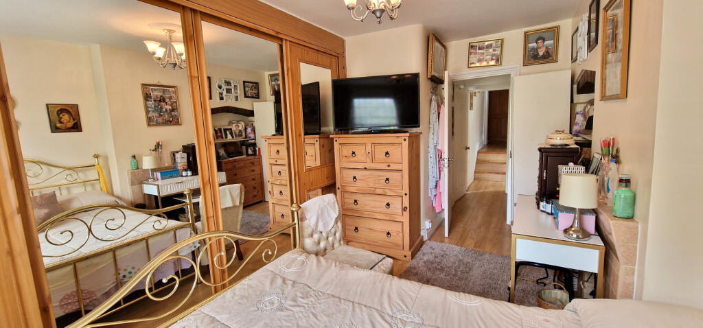 REAR BEDROOM (2)