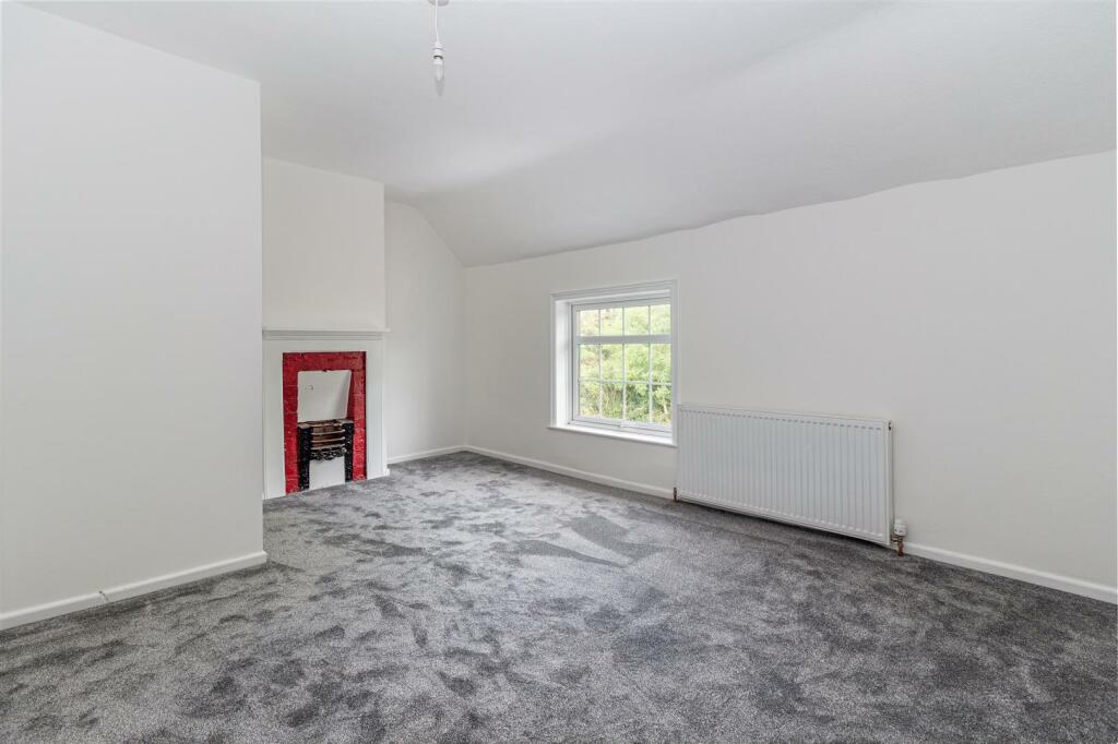 Bedroom-1-3.jpg